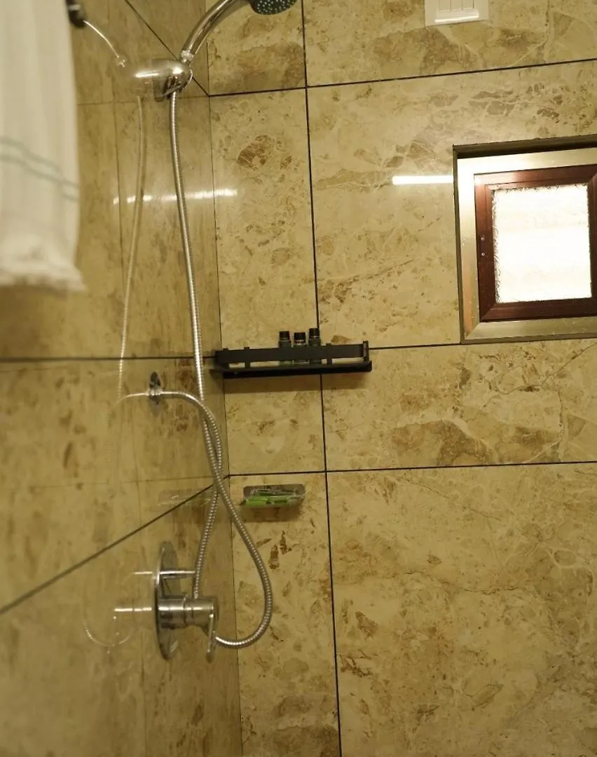 Homestay Farm Shed Munnar Adimali Apartment